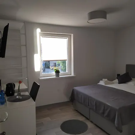 Trubarjeva33, Near Ljubljana, Free Parking Apartamento