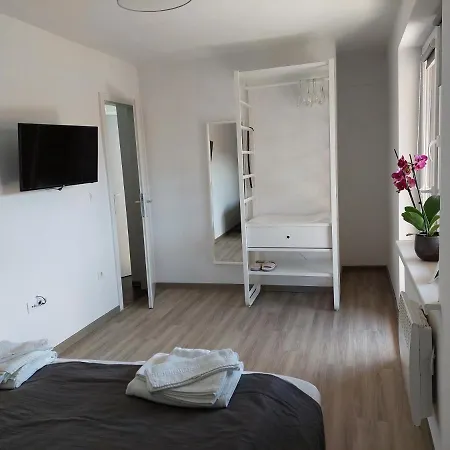 Trubarjeva33, Near Ljubljana, Free Parking Appartamento